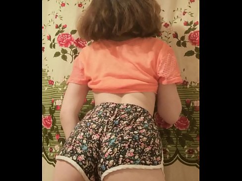 ❤️ Sexy matashin jariri yana cire guntun wando a kyamara ❌ Batsa kawai ❌❤