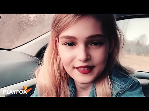 ❤️ Sexy babe cikin farin ciki yana tsotse katin rangwame ❌ Batsa kawai ❌❤